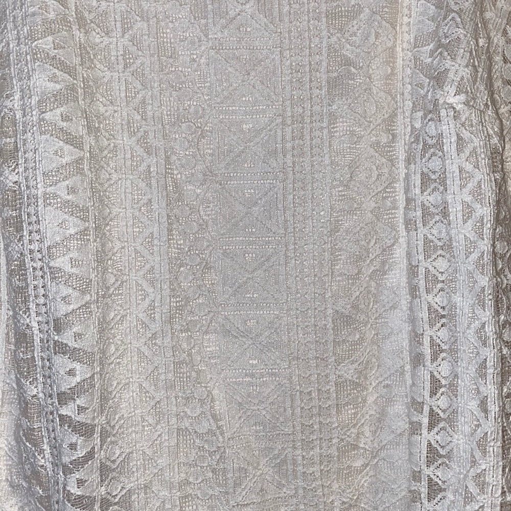 Lace top - Picture 2 of 4